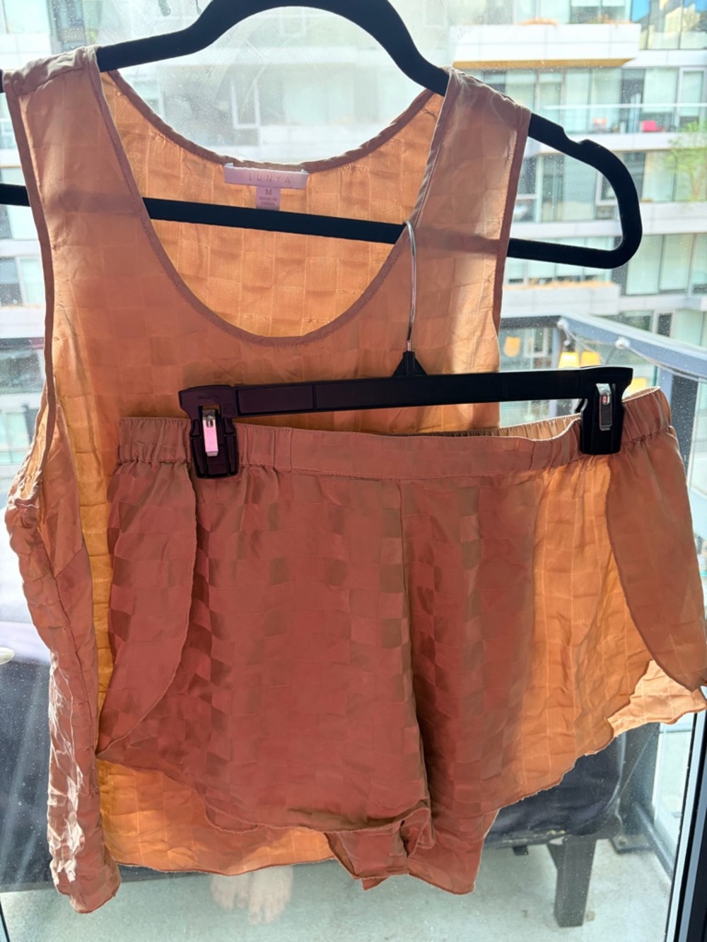 Lunya Washable Silk Shorts Tank Set Checkered Jacquard In Otium Tan - Picture 2 of 12